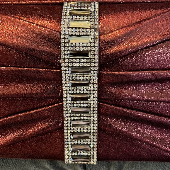 Jessica McClintock Clutch With Shoulder Strap - Picture 7 of 7